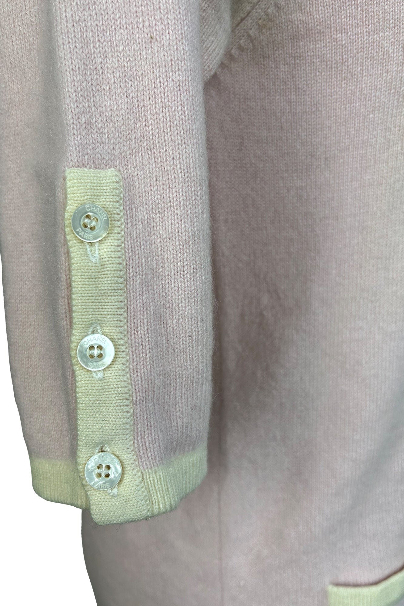 CHANEL 1996 CRUISE SHORT SLEEVE CASHMERE CARDIGAN
