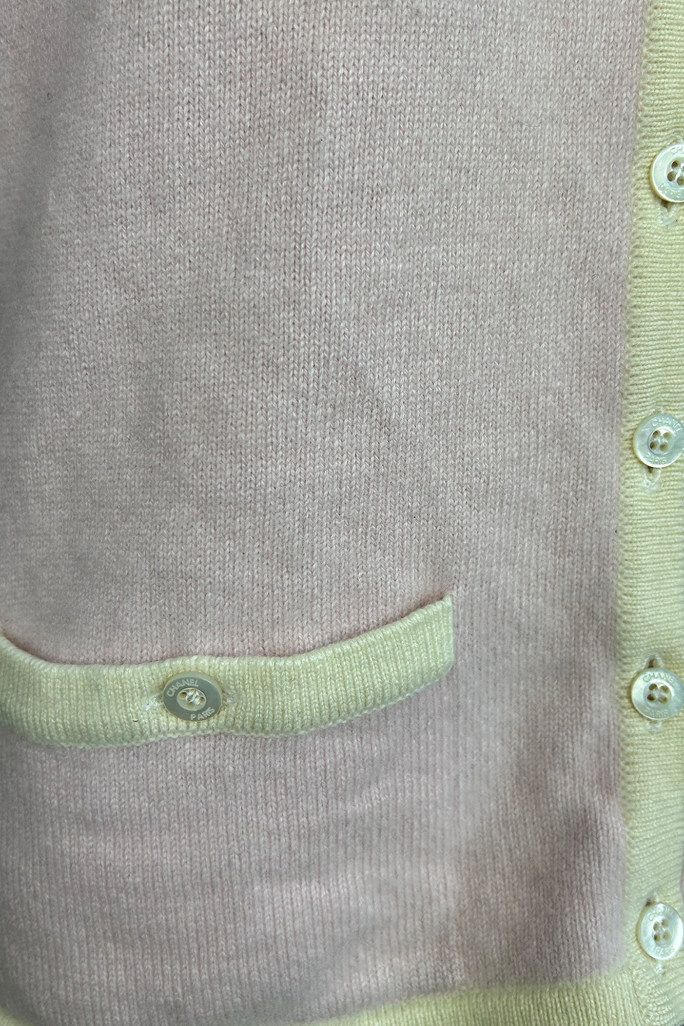 CHANEL 1996 CRUISE SHORT SLEEVE CASHMERE CARDIGAN