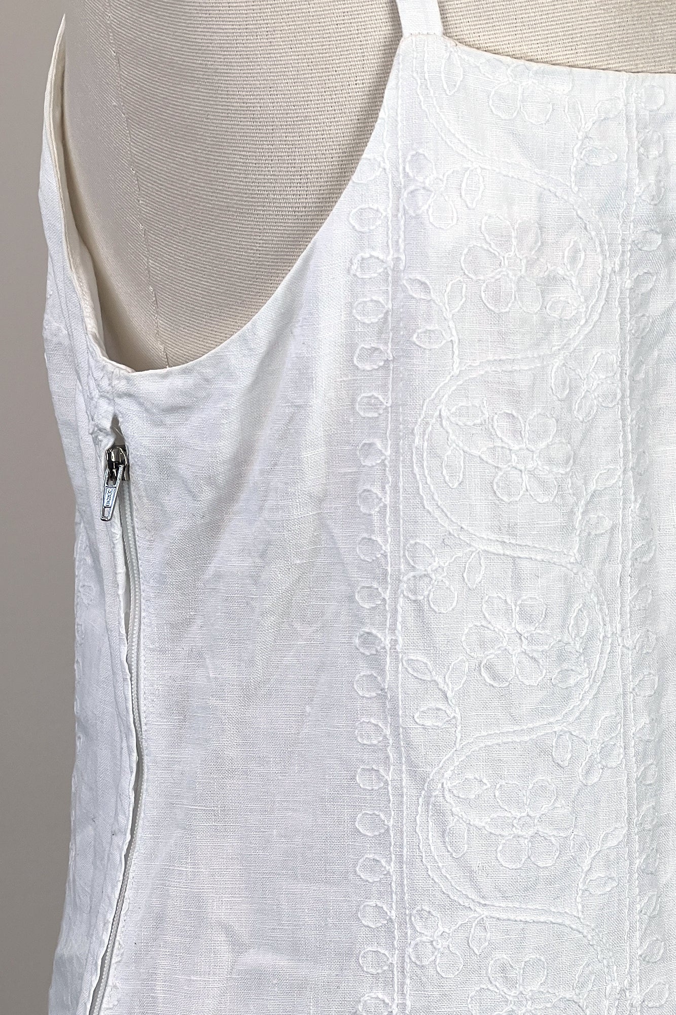 1990s ETRO EMBROIDERED LINEN DRESS
