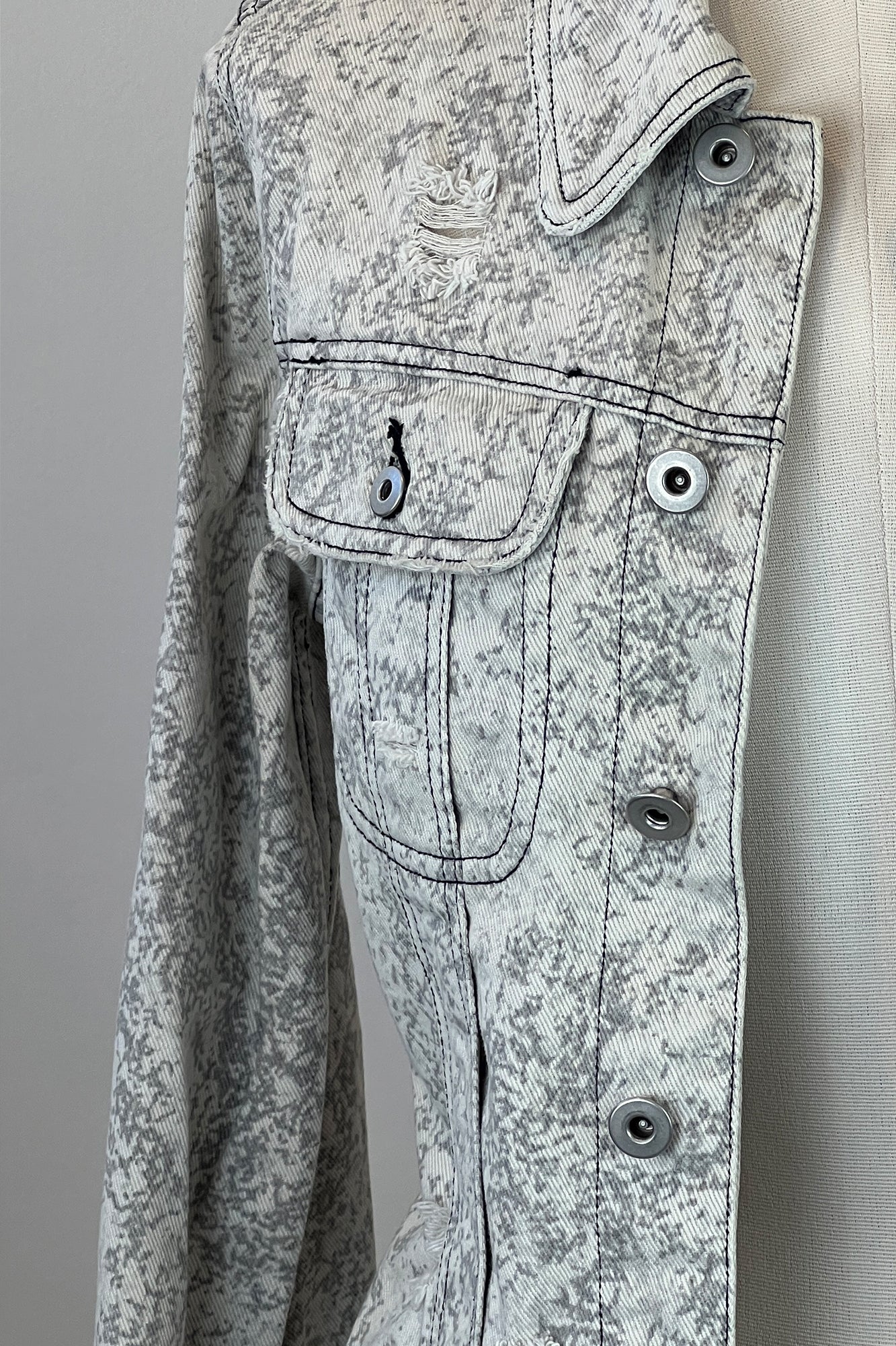 2000S DOLCE AND GABBANA TRUCKER JACKET